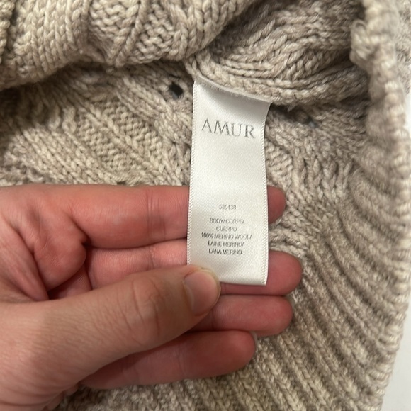 AMUR Ulla Fringe Sweater - Picture 5 of 5